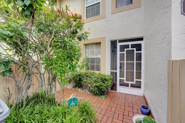 Delray Beach, FL 33446,14407 Via Royale Apt. 1