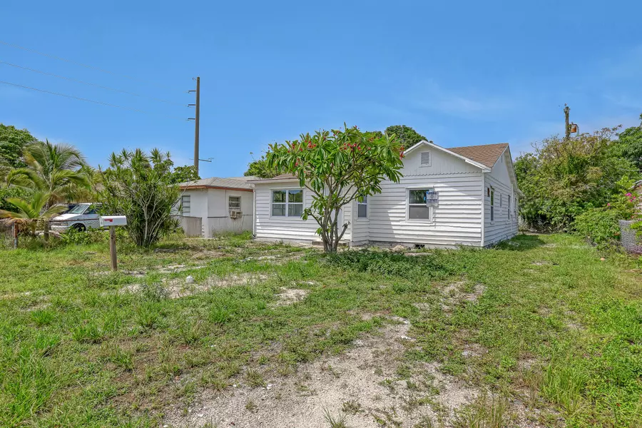 170 W 23rd ST, Riviera Beach, FL 33404