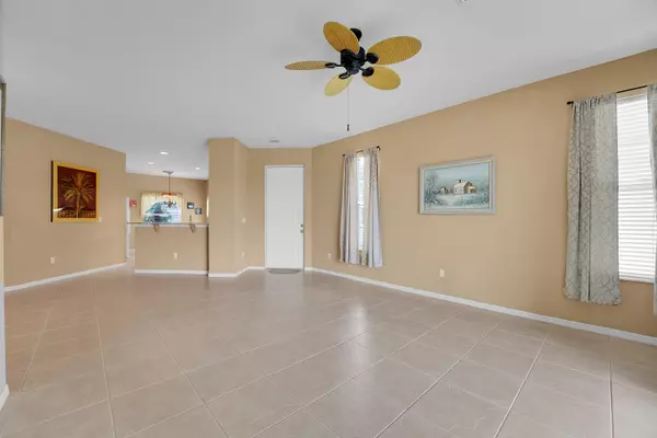 Port Saint Lucie, FL 34986,333 SW Maclay WAY