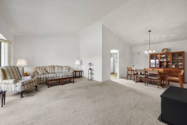 Greenacres, FL 33463,6370 Lakemont CIR