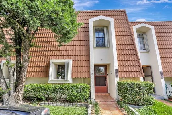 11571 NW 2 ST,  Plantation,  FL 33325