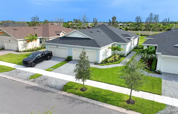 2073 SE Crosswood WAY, Port Saint Lucie, FL 34984