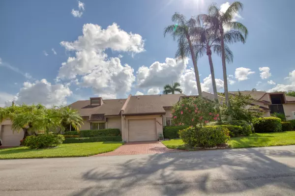 4690 S Fountains DR, Lake Worth, FL 33467