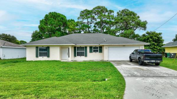 2829 SE Cabana LN, Port Saint Lucie, FL 34952