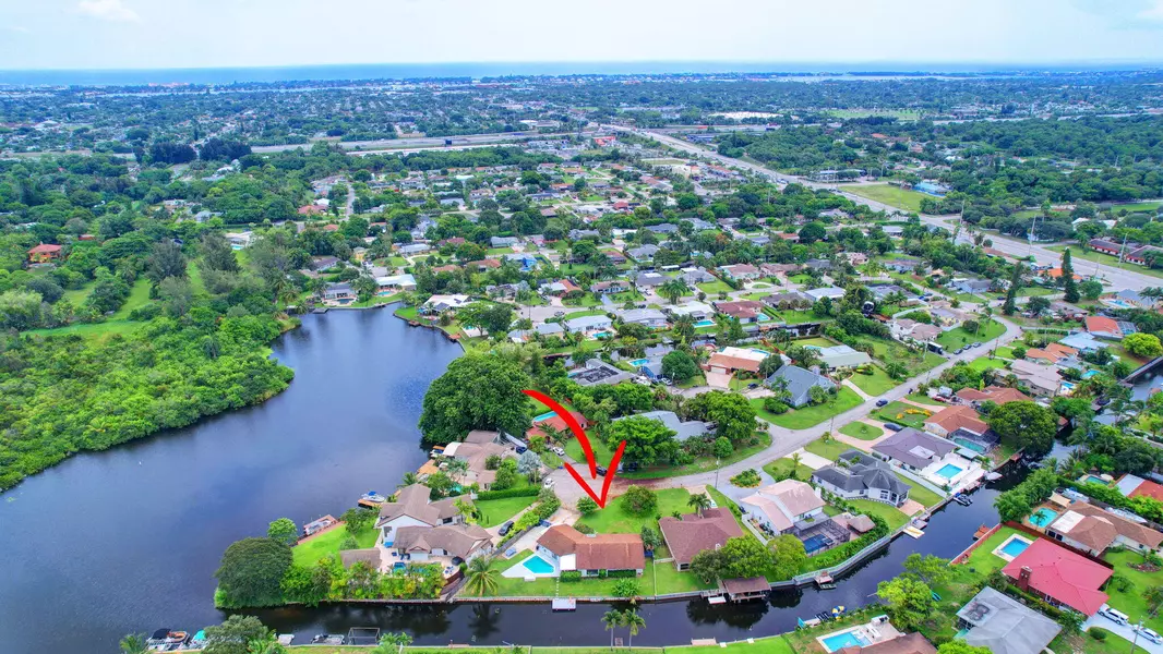 6797 Bayshore DR, Lake Worth, FL 33462