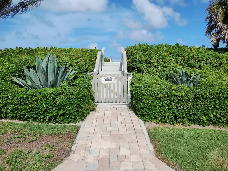 5500 Old Ocean Blvd 210, Ocean Ridge, FL 33435