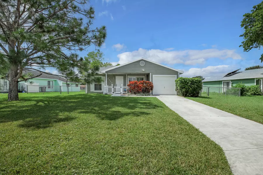 5453 Courtney CIR, Boynton Beach, FL 33472