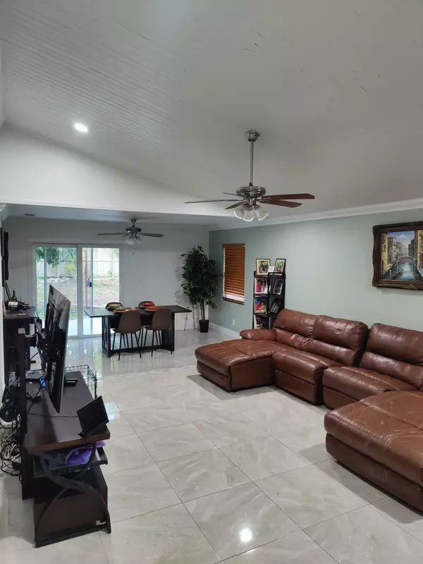 Boynton Beach, FL 33436,17 Misty Meadow DR