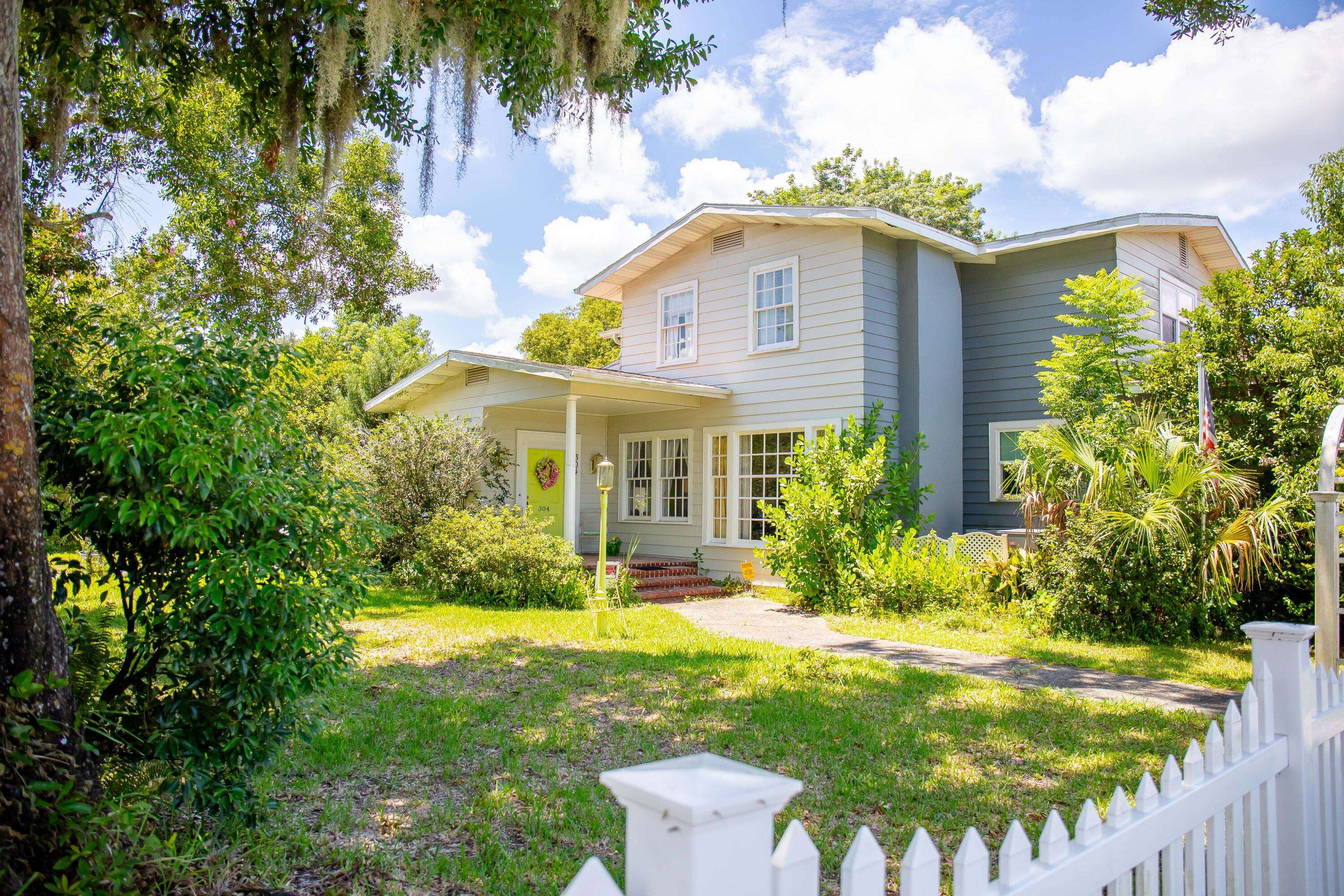 304 S Delaney AVE, Avon Park, FL 33825