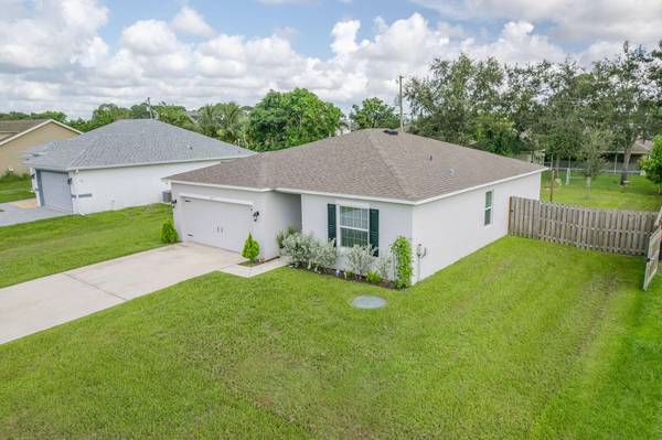 Port Saint Lucie, FL 34953,1817 SW Effland AVE