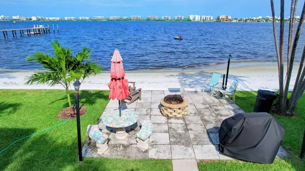 Lake Worth Beach, FL 33460,1430 S Lakeside DR 16