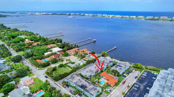 Lake Worth Beach, FL 33460,1430 S Lakeside DR 16