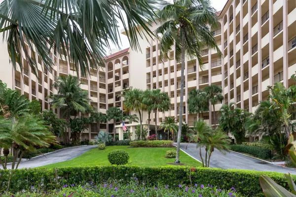 Palm Beach, FL 33480,3475 S Ocean BLVD 2160