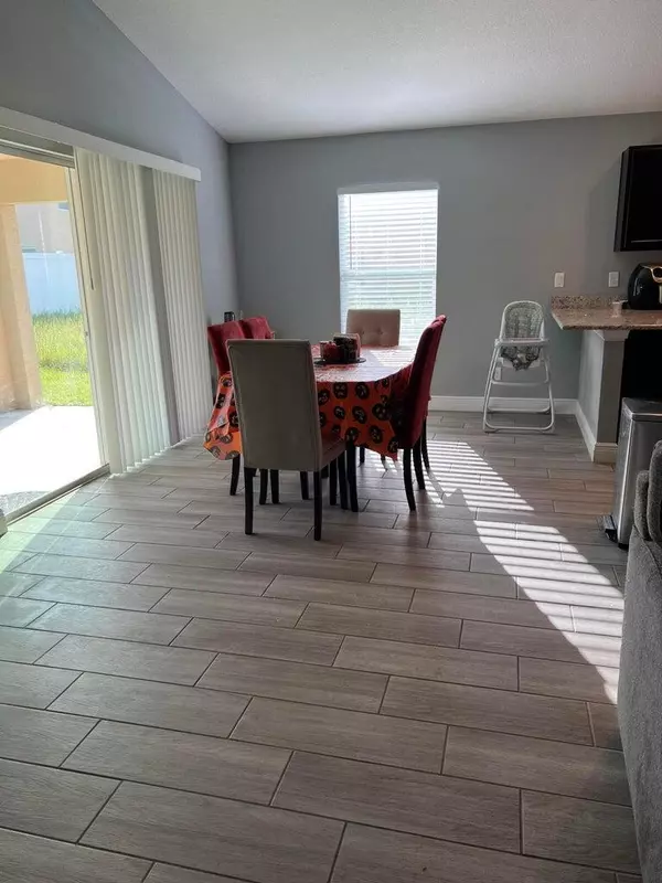 Fort Pierce, FL 34945,9755 Palm Breezes DR