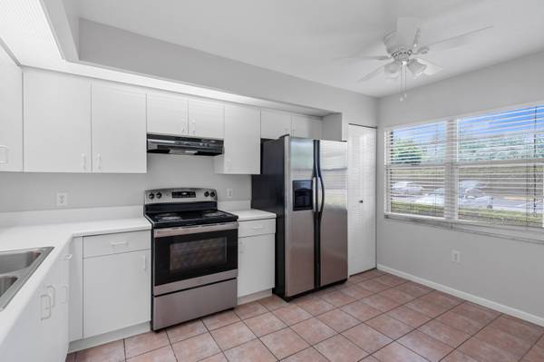 Pembroke Pines, FL 33027,13105 SW 16th CT 112l