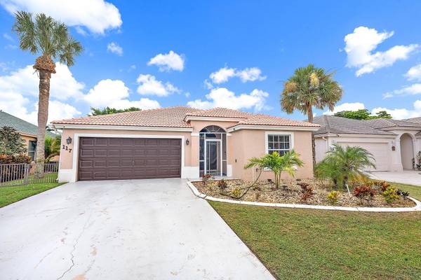 117 Derby LN,  Royal Palm Beach,  FL 33411