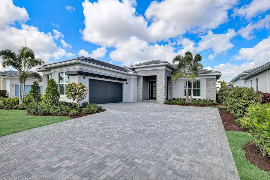 10035 Seagrass WAY, Palm Beach Gardens, FL 33412