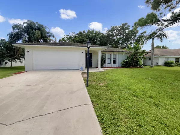 542 SW Twig AVE, Port Saint Lucie, FL 34983