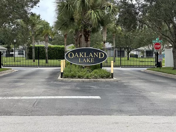 Fort Pierce, FL 34951,5230 Oakland Lake CIR