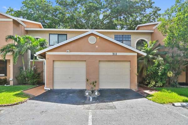 317 NW 103rd TER,  Pembroke Pines,  FL 33026