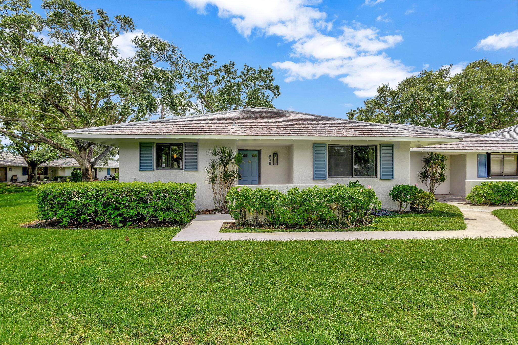 908 Club Drive DR 908, Palm Beach Gardens, FL 33418