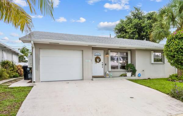 310 Wellesley DR,  Lake Worth,  FL 33460