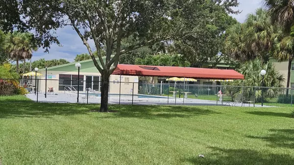 Coral Springs, FL 33065,4275 NW 89th AVE 203