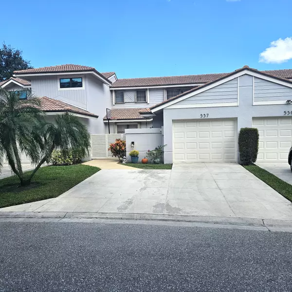 Palm Beach Gardens, FL 33418,537 Prestwick CIR