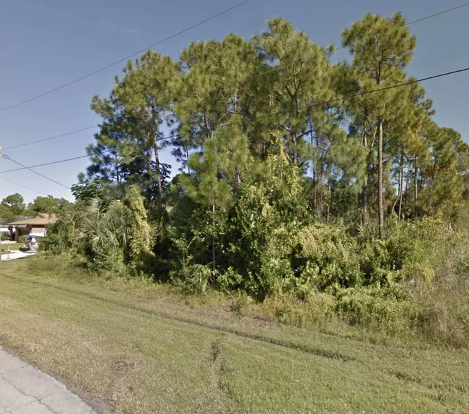 1361 SE Proctor LN, Port Saint Lucie, FL 34983