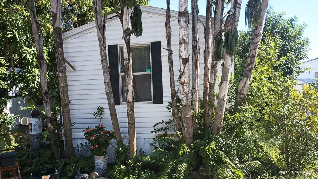 3550 Us 1 25, Fort Pierce, FL 34982