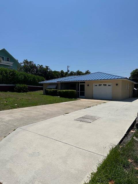 Jensen Beach, FL 34957,2572 NE Mildred ST