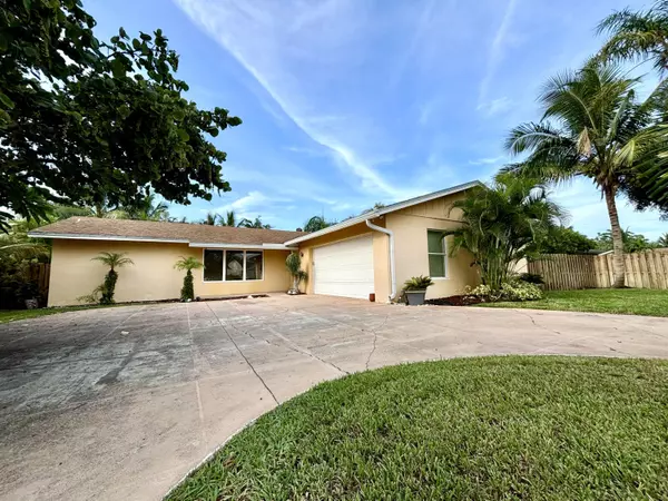 5159 Center ST, Jupiter, FL 33458