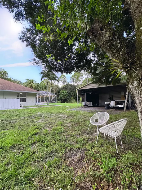 Loxahatchee, FL 33470,17316 N 67th CT