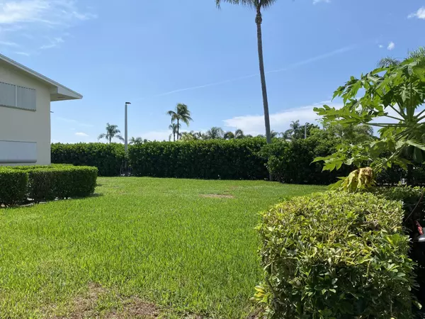 Boynton Beach, FL 33435,480 W Horizons 102