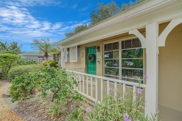 Tequesta, FL 33469,450 Dover RD