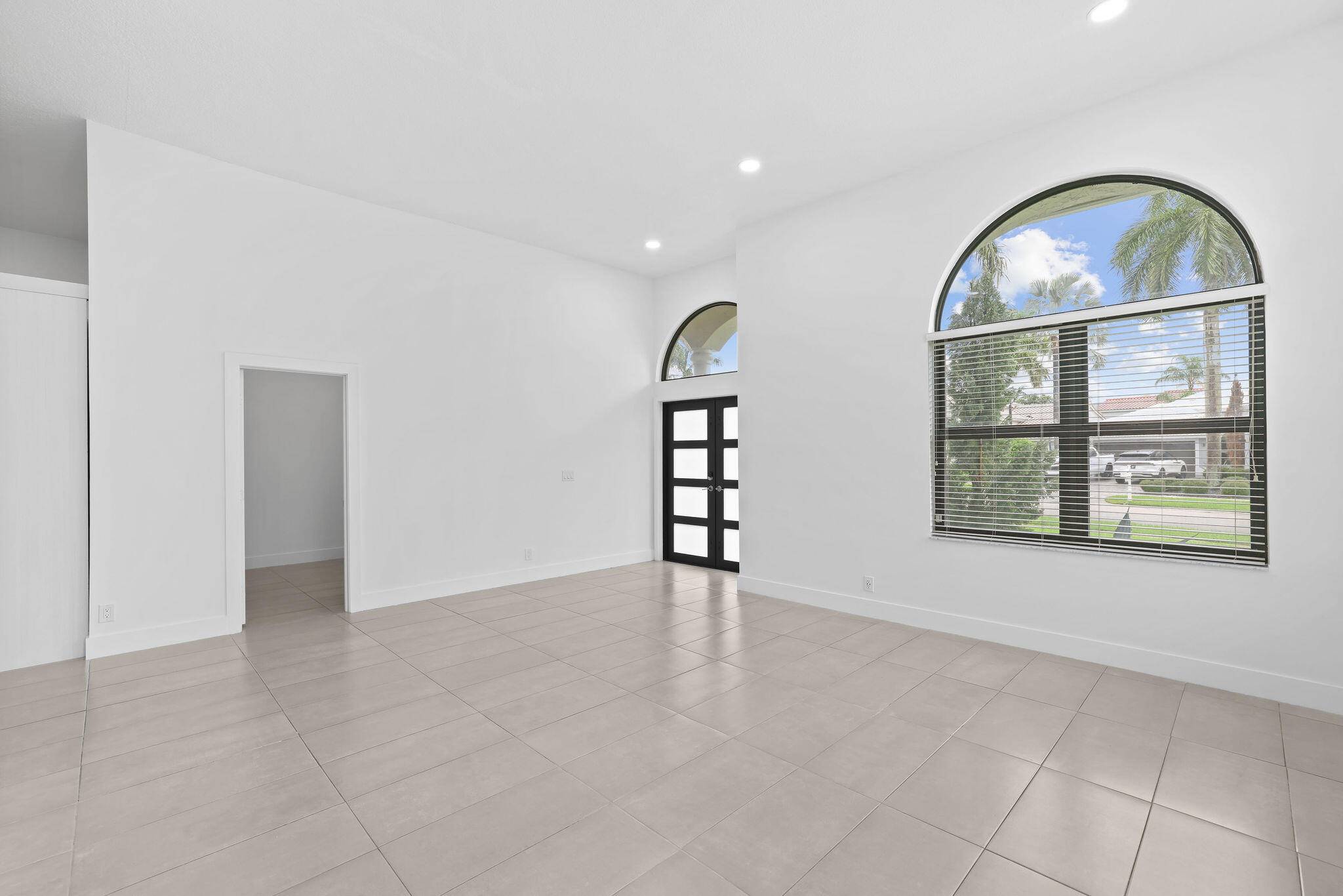 Boca Raton, FL 33498,10768 Queen Palm CT