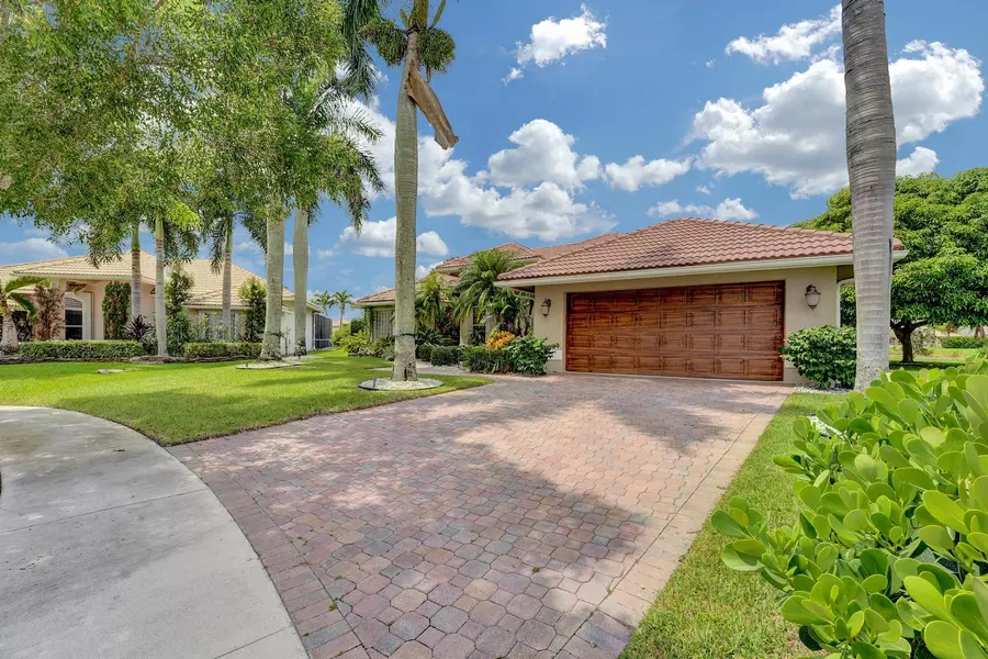 6437 Hudson Bay LN, Lake Worth, FL 33467