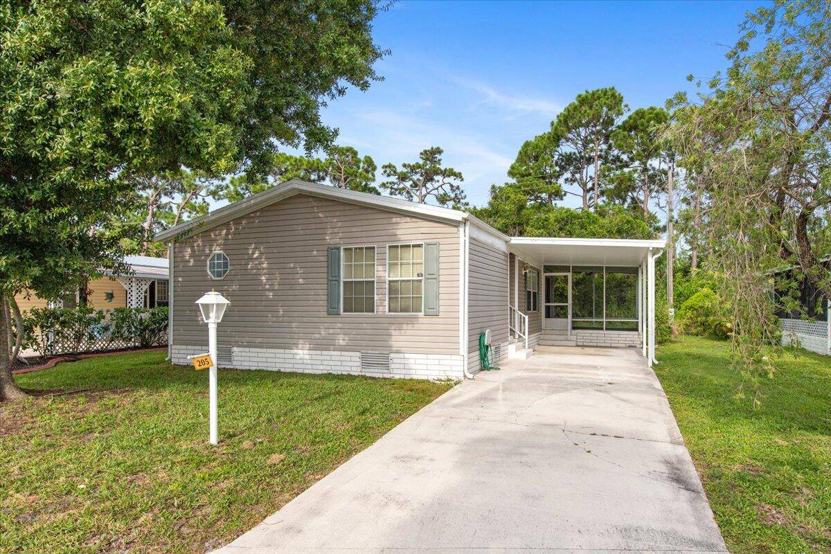 205 Sandy Bottom PL A 10, Fort Pierce, FL 34982