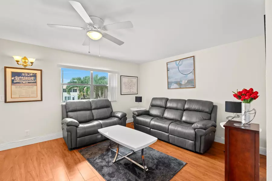 366 Saxony H, Delray Beach, FL 33446