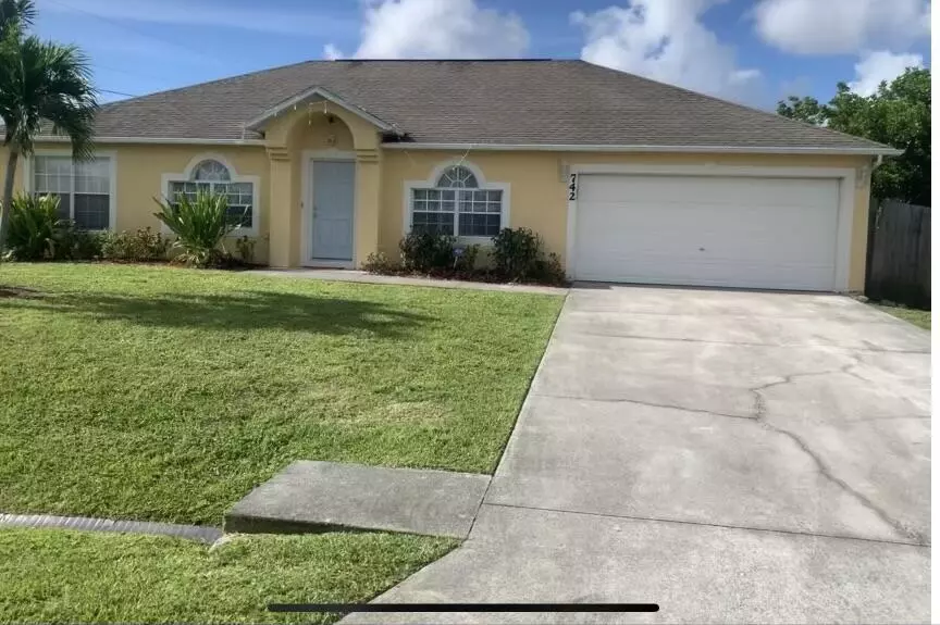 Port Saint Lucie, FL 34983,742 NW Placid AVE