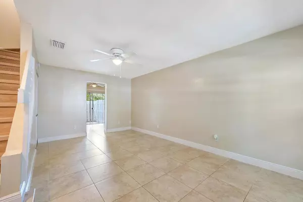 Jupiter, FL 33458,113 Old English CT