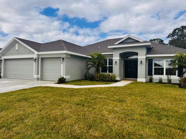 8776 Waterstone BLVD, Fort Pierce, FL 34951