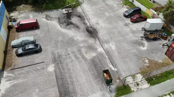 West Palm Beach, FL 33409,1649 N Military TRL
