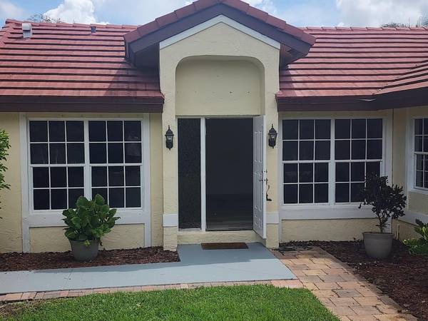 12246 Brisbane LN, Wellington, FL 33414