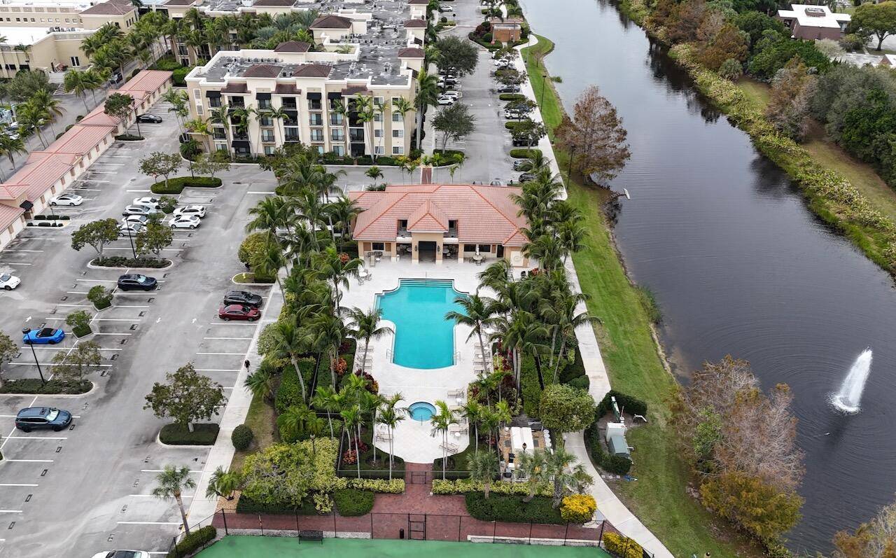 Palm Beach Gardens, FL 33418,4903 Midtown LN 3212