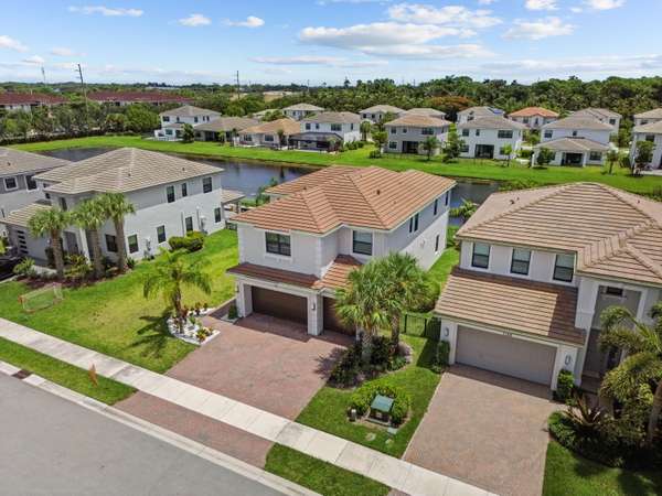 Lake Worth, FL 33463,7182 Estero DR