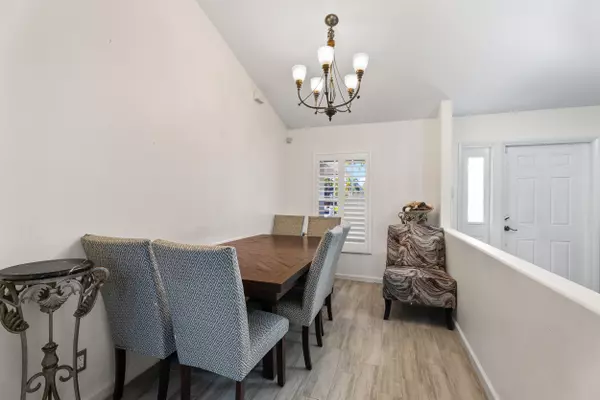 17117 N 46th CT The Acreage, FL 33470