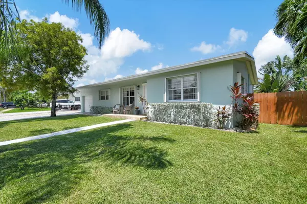 1416 Shirley CT,  Lake Worth,  FL 33461