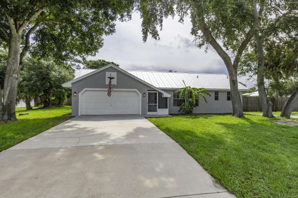 6606 Woodsmere WAY, Fort Pierce, FL 34951