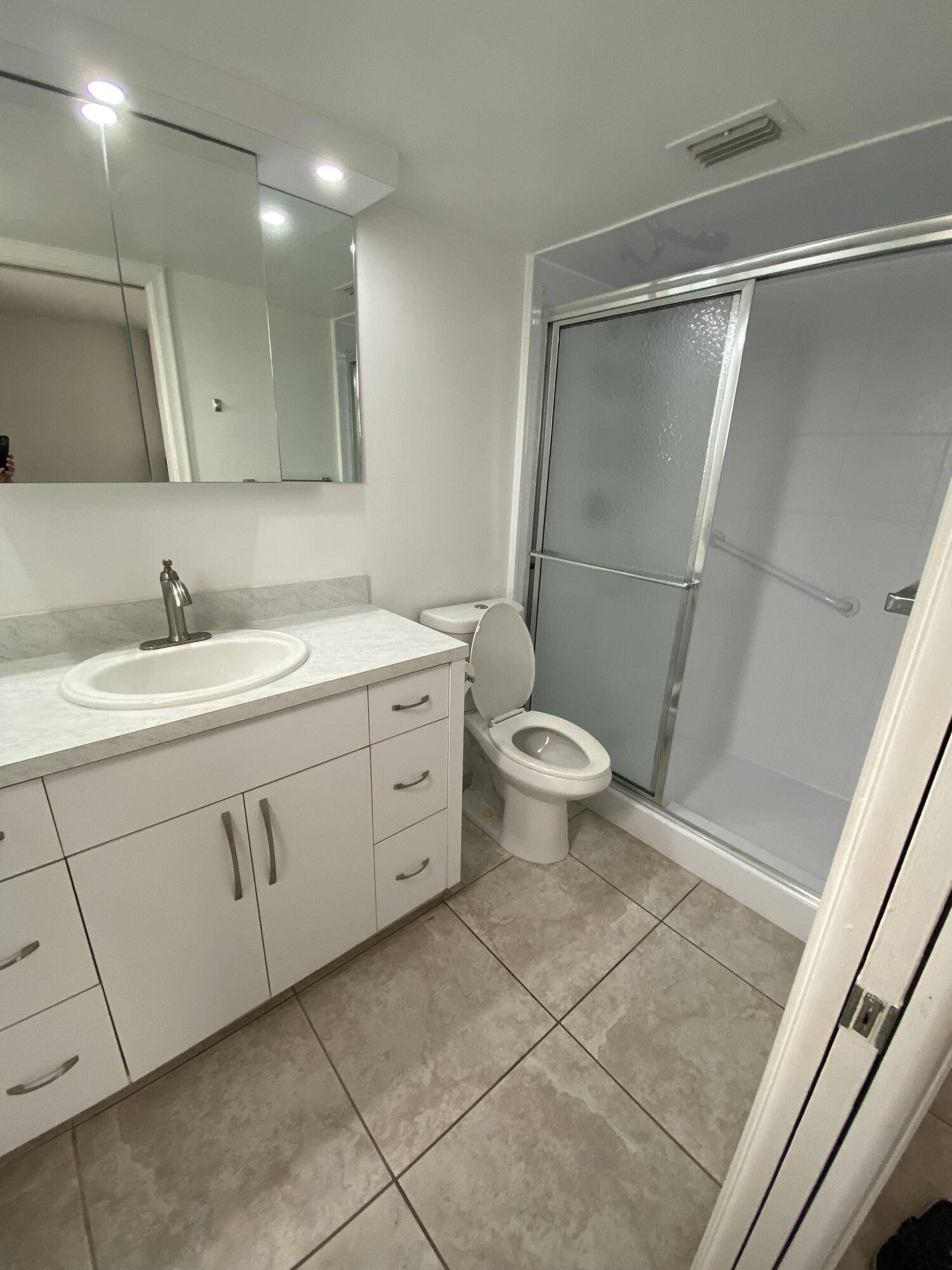 Lake Worth, FL 33461,2856 S Garden DR 201